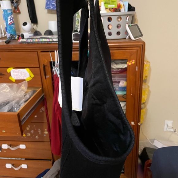 Fabletics - Picture 7 of 8